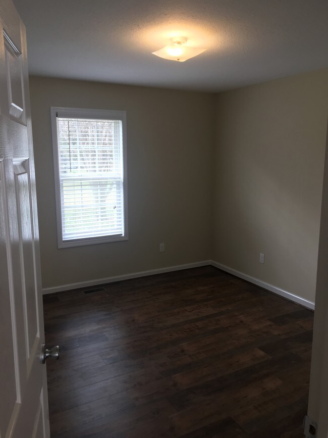 26 Carol Ln unit 3, Crossville, TN 38571 - photo 4