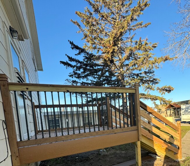 208 2nd St S unit 4, Hallock, MN 56728 - photo 7