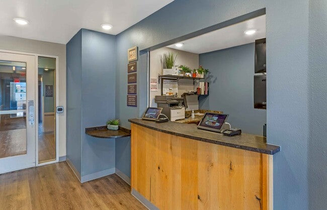 2080 S Triviz Dr, Las Cruces, NM 88001 - photo 5