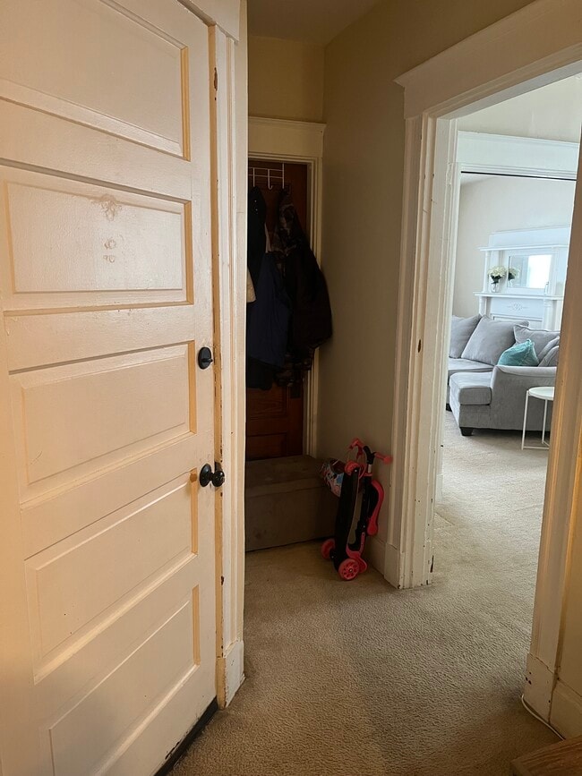 3453 Woodburn Ave unit 3, Cincinnati, OH 45207 - photo 6