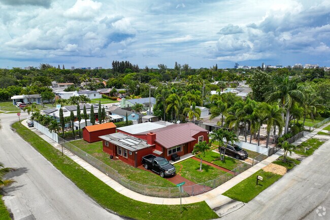 Golfview Heights is a quiet neighborhood full of charm.