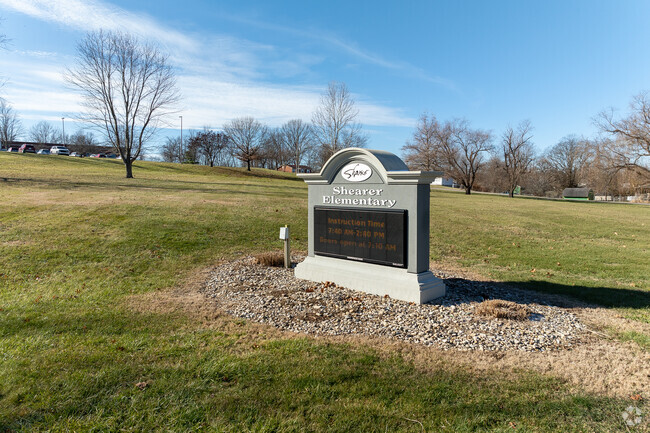 The student population of Shearer Elementary School is 355 and the school serves K-4.