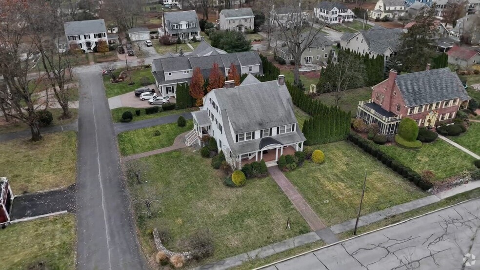 45 Clark Rd, Lowell, MA 01852 - photo 2