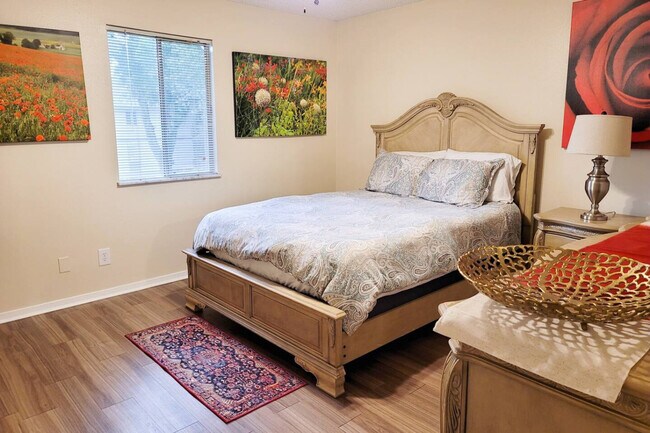 6519 W Newberry Rd unit ID1359105P, Gainesville, FL 32605 - photo 2