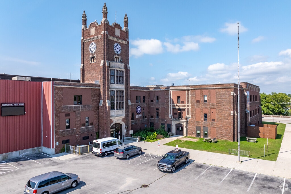 Etude Middle School in Sheboygan.