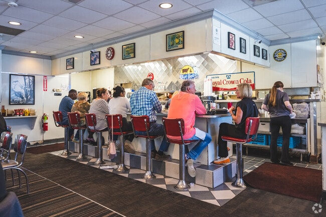 Big Time Diner is a staple of Malibar Heights, known for home-cooked meals.