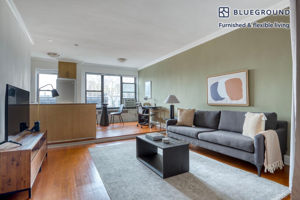 10 Downing St unit FL5-ID104, New York, NY 10014 - photo 1