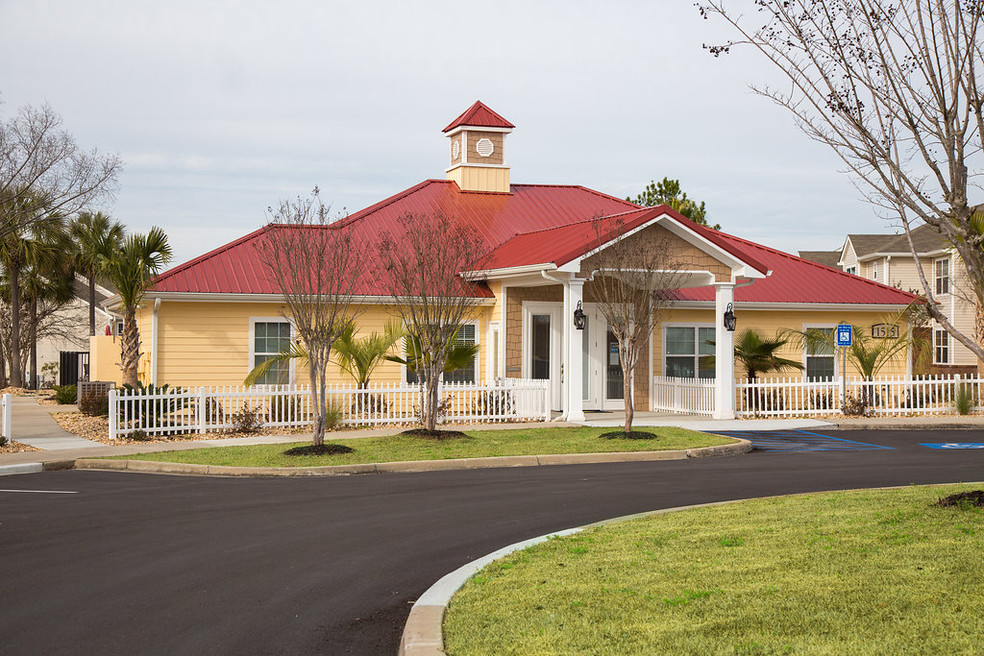 Leasing Office