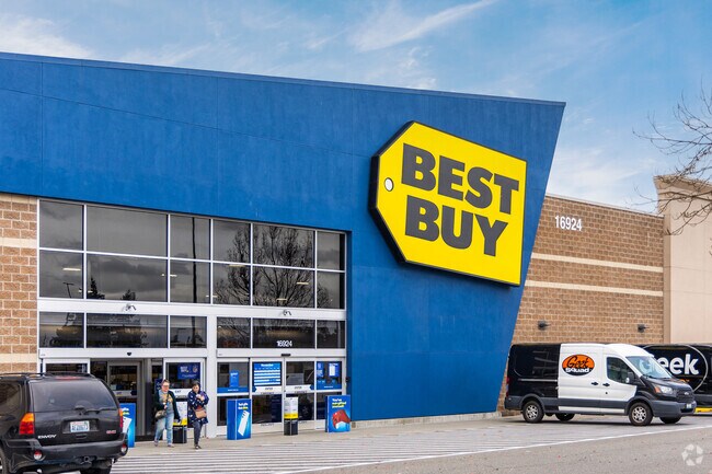 Smokey Point offers many big-box shopping options.