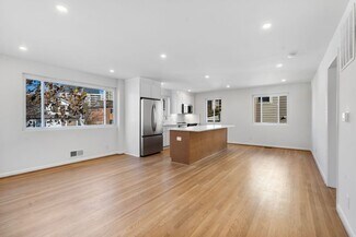 618 19th St S, Arlington, VA 22202