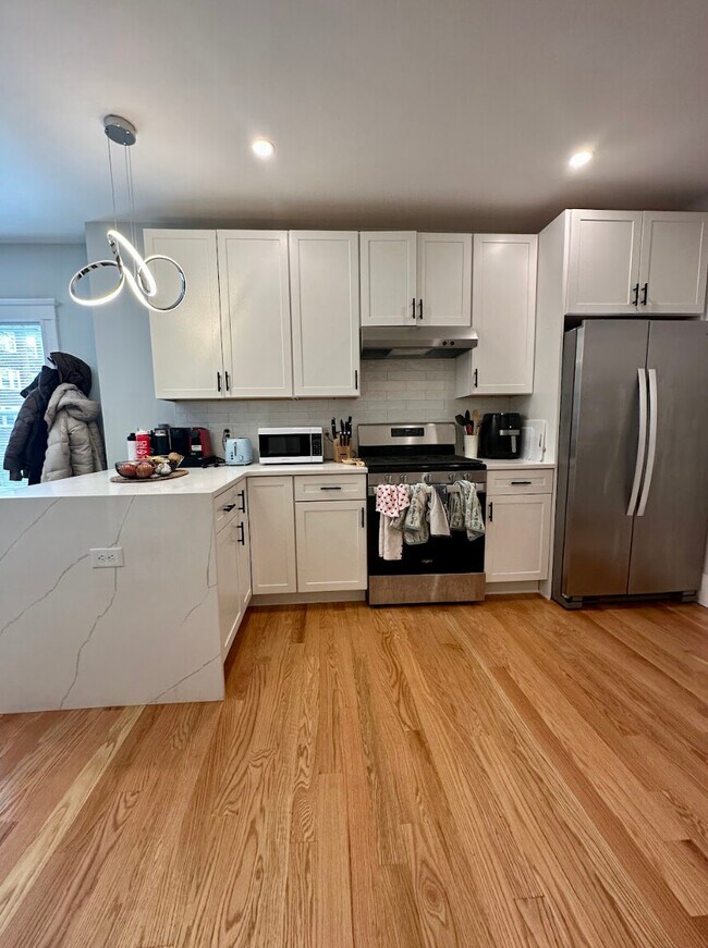 99 Kilsyth Rd, Boston, MA 02135