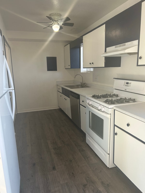 2530 Taylor Ln unit South Unit, Pueblo, CO 81005 - photo 6