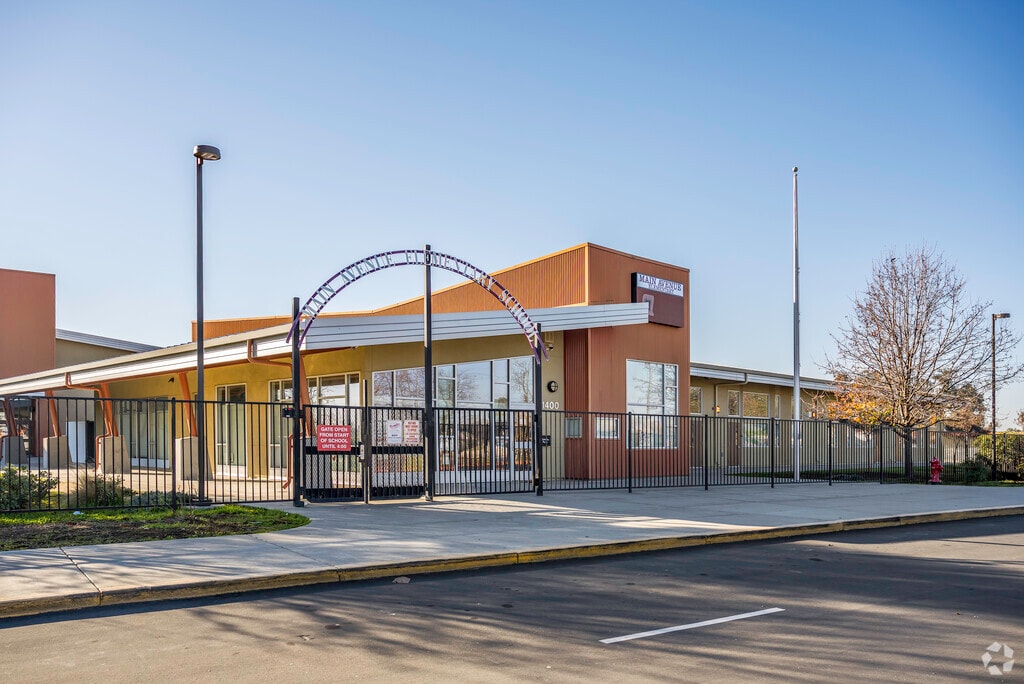 Main Avenue Elementary School offers exceptional educational options.