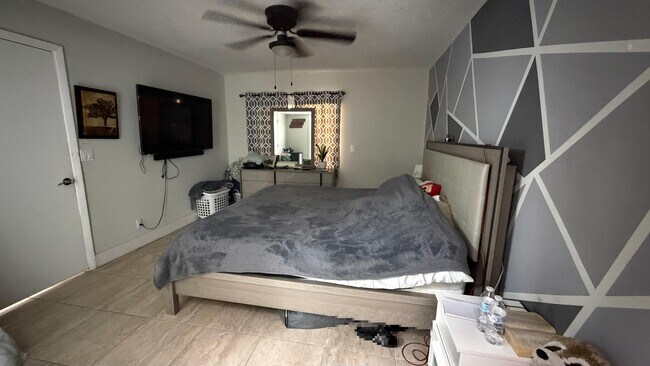 12055 Royal Palm Blvd unit 12055 4J, Coral Springs, FL 33065 - photo 6