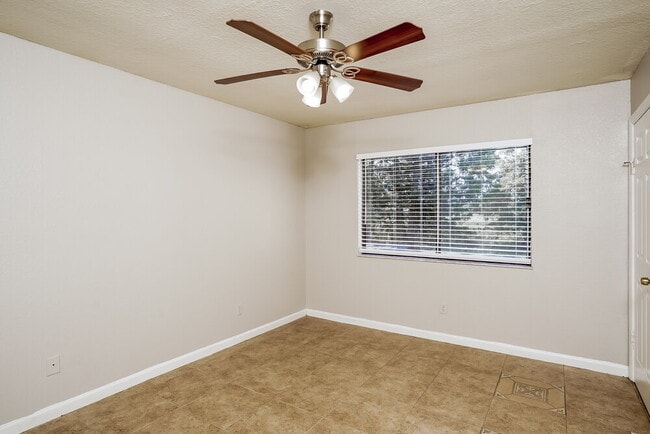 1622 SE Collette Ct, Port Saint Lucie, FL 34952 - photo 5