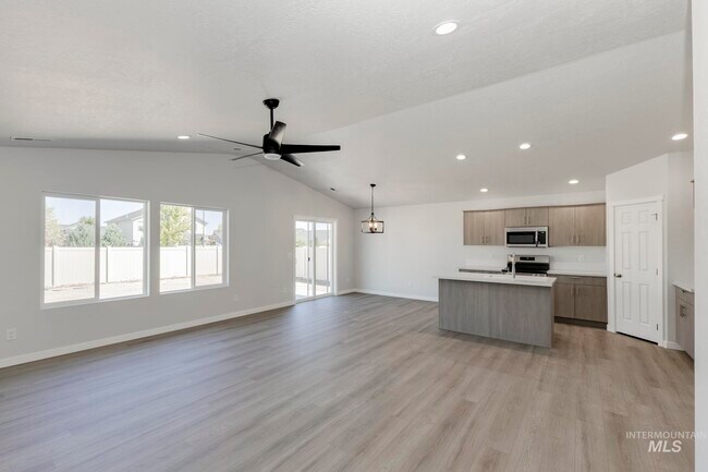 10466 W Teratai St, Star, ID 83669 - photo 6