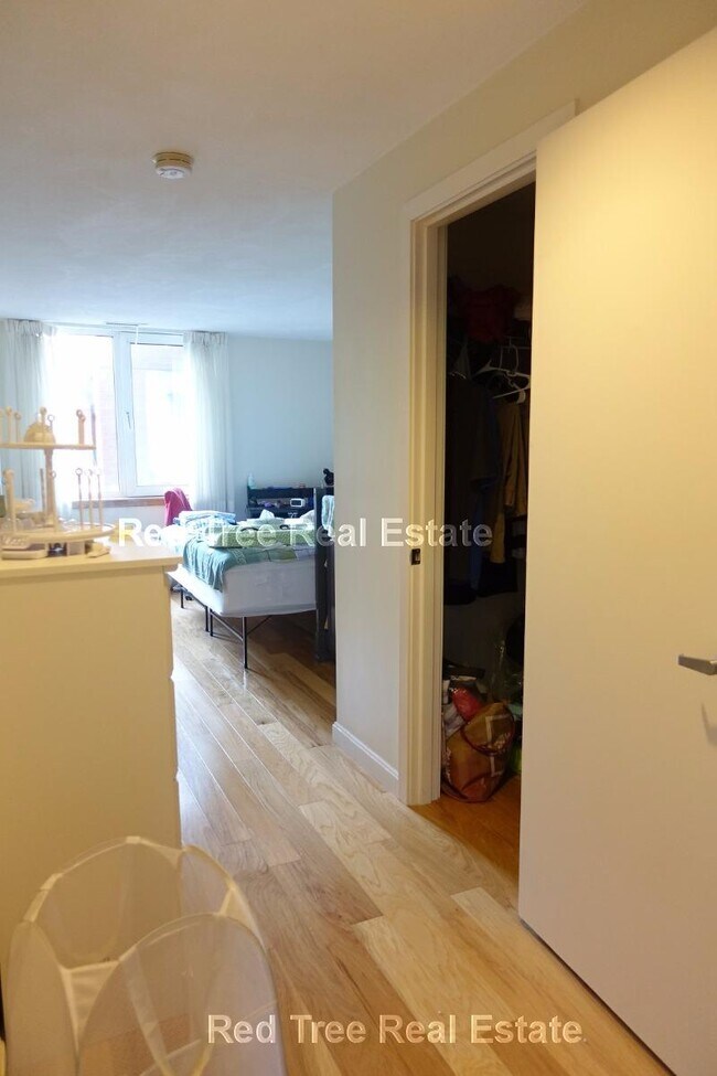 40 Townly Rd unit 3, Watertown, MA 02472 - photo 5