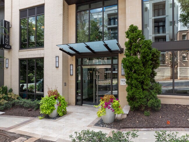 Arabelle Perimeter, Atlanta, GA 30328 - photo 3