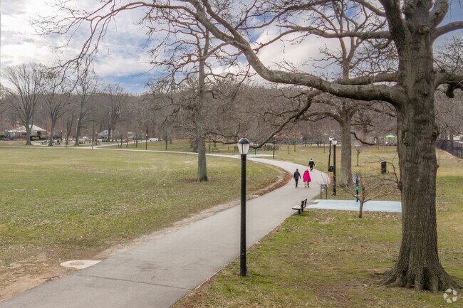 Holliswood residents can take a short trip to enjoy the walking paths at Cunningham Park.