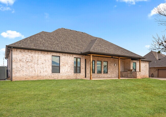 2201 Wintercreek Blvd unit 36997766, Blanchard, OK 73010 - photo 3