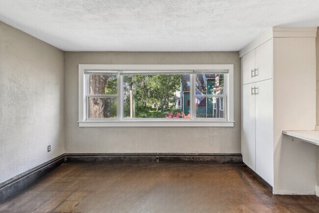 501 Ashland Ave - Heat Included, Saint Paul, MN 55102 - photo 4