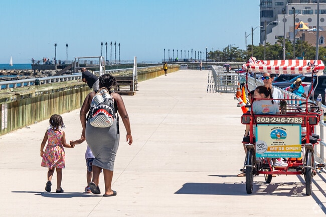 Walk the boardwalk with the family.