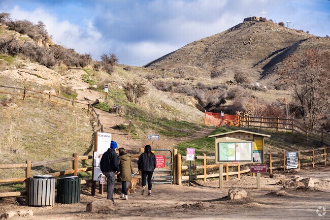 Table Rock trailhead and Chief Eagle Eye Reserve Park in the east end.
