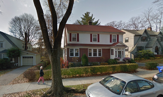 401 Paine Ct Unit 1, Chestnut Hill, MA 02467
