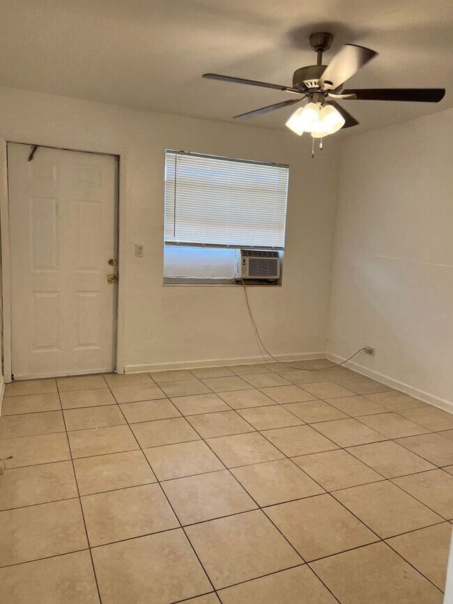 922 5th St, West Palm Beach, FL 33401 - photo 4