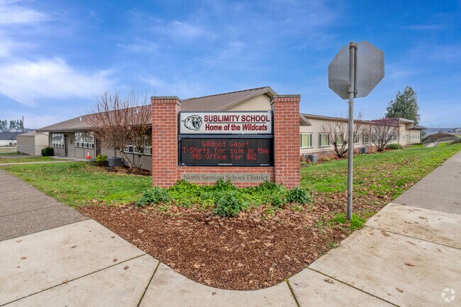 Children in Sublimity can attend Sublimity Elementary School.