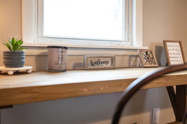 903 N Gregory St, Urbana, IL 61801 - photo 7