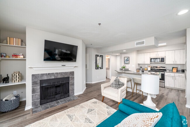 1BR, 1BA – 576SF - Livingroom