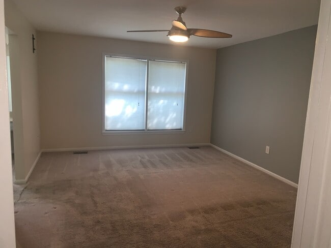 7713 Bristol Square Ct, Springfield, VA 22153 - photo 7