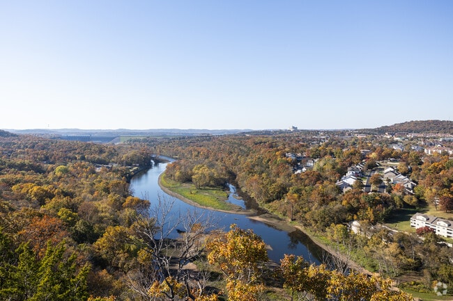 Live beside the natural beauty of the Ozarks in Hollister.
