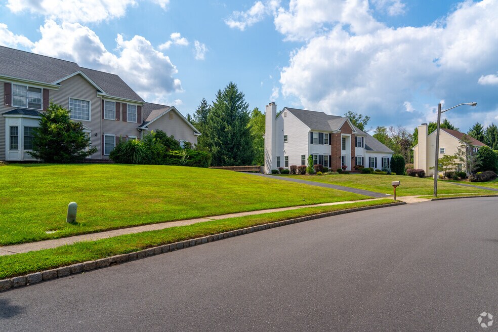 NH_GREEN KNOLL_551927_Phase2_082924_4K