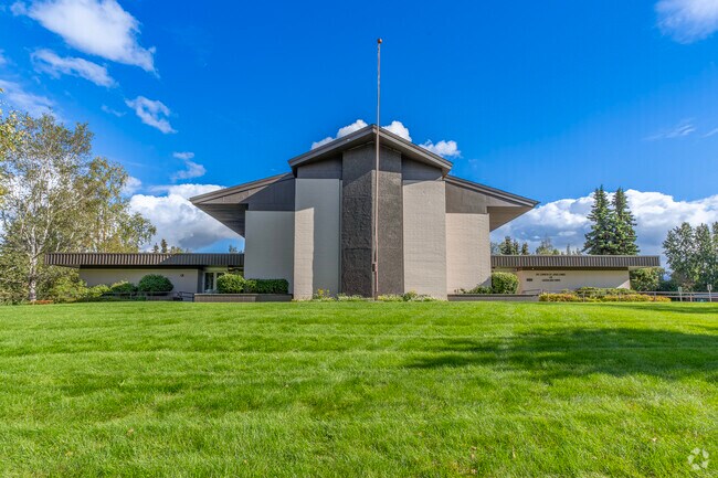 The Church of Jesus Christ of Latter-day Saints is conveniently located in Rogers Park.