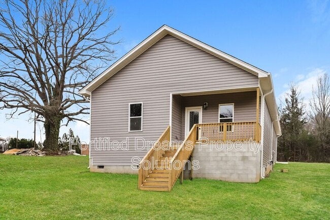 1227 St Regis Dr, Burlington, NC 27217 - photo 7