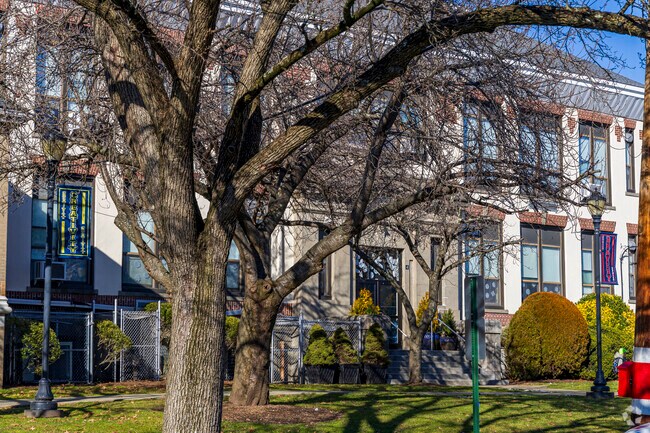 Lincoln School opens its doors to students in grades PK, K-3.