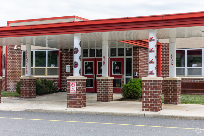 Joseph C. Shaner School has a student-teacher ratio of 13-1.