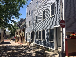 16 Mary St Unit Mary 4, Newport, RI 02840