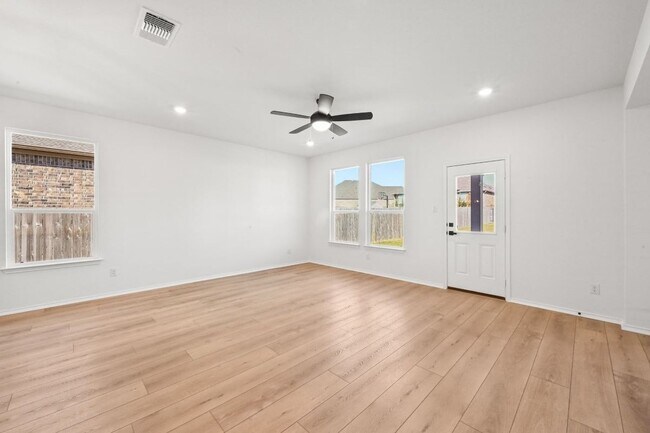 4649 Teverola Dr, Round Rock, TX 78665 - photo 2