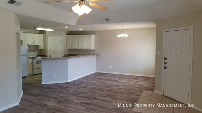 3208 111th St unit B, Lubbock, TX 79423 - photo 6