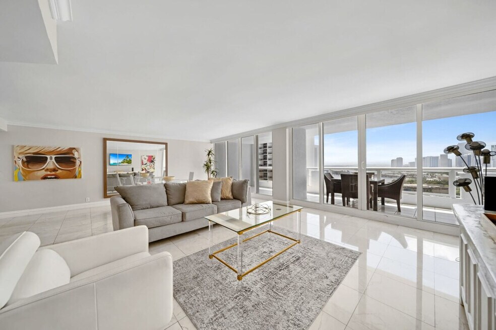 The Grand unit FL31-ID1054102P, Miami, FL 33132 - photo 1