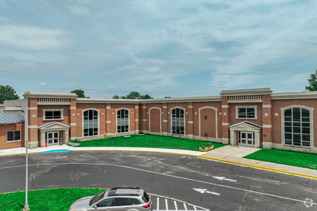 Maple Crest Middle School, Kokomo