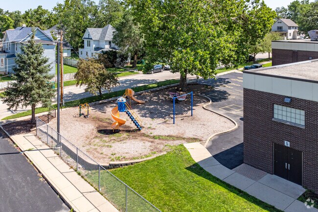 Woodland Elementary School has a playground for its students to enjoy.