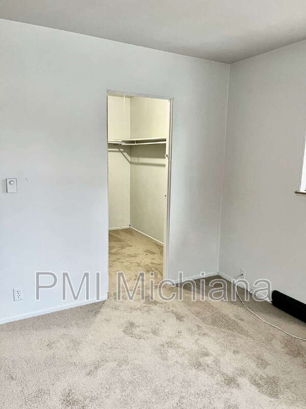 2012 Lathrop St, South Bend, IN 46628 - photo 7