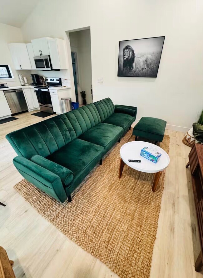 717 Loma St, Redding, CA 96003 - photo 3