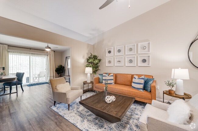 2 BR, 2 BA, 1294 SF