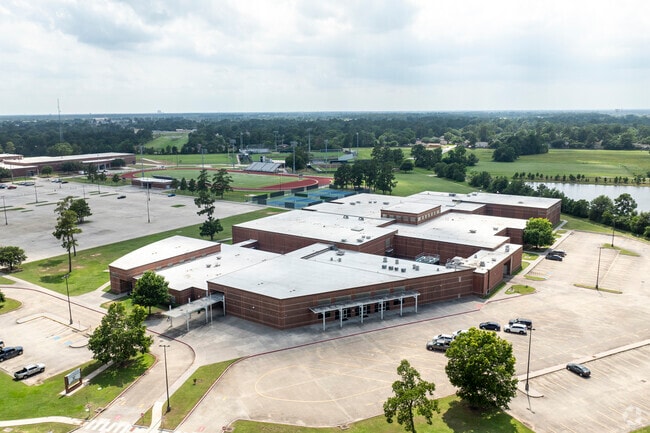Schindewolf Intermediate is located in the Spring West Neighborhood in Spring, Texas.