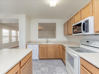 8106 S Sunny River Place, Tucson, AZ 85747